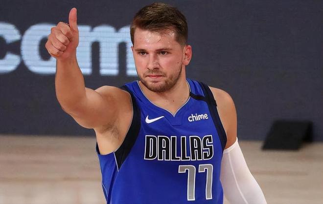 在反击中发 在反击中发